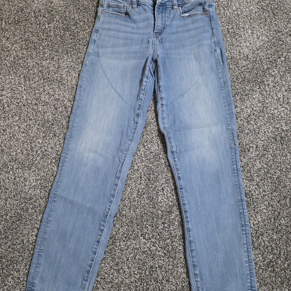 American Eagle Outfitters Light Blue Ankle Jeans